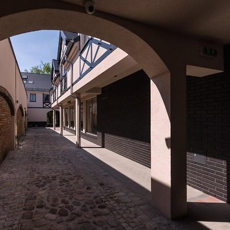 ホテル Gosciniec Kasztel U Gostla ムロバナ・ゴシリナ エクステリア 写真